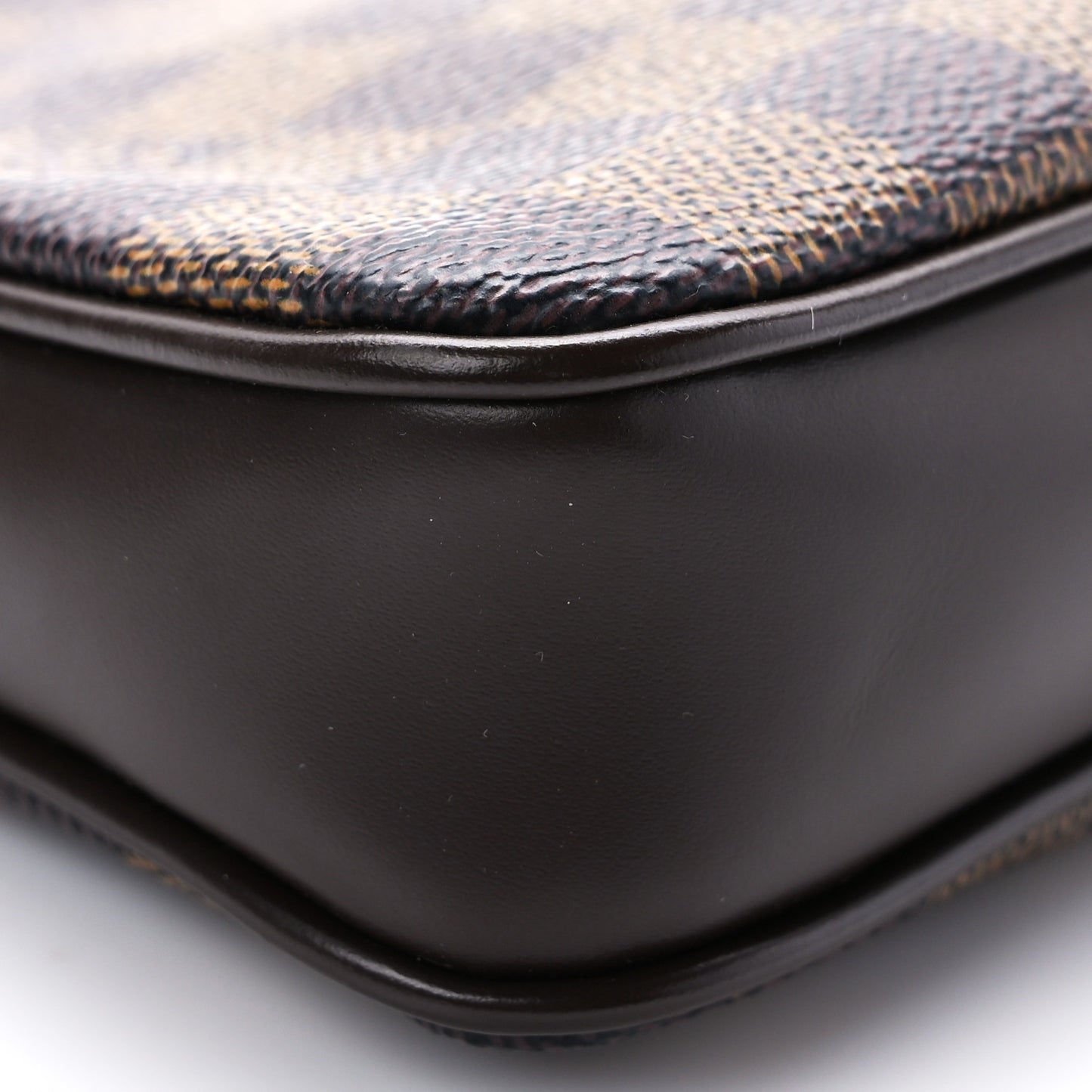Damier Ebene Navona Pochette Accessories