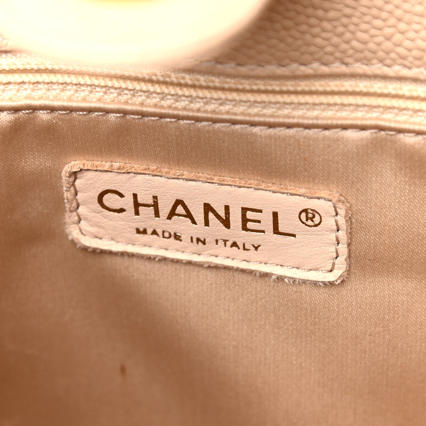 Caviar Quilted Petit Shopping Tote PST Beige Clair