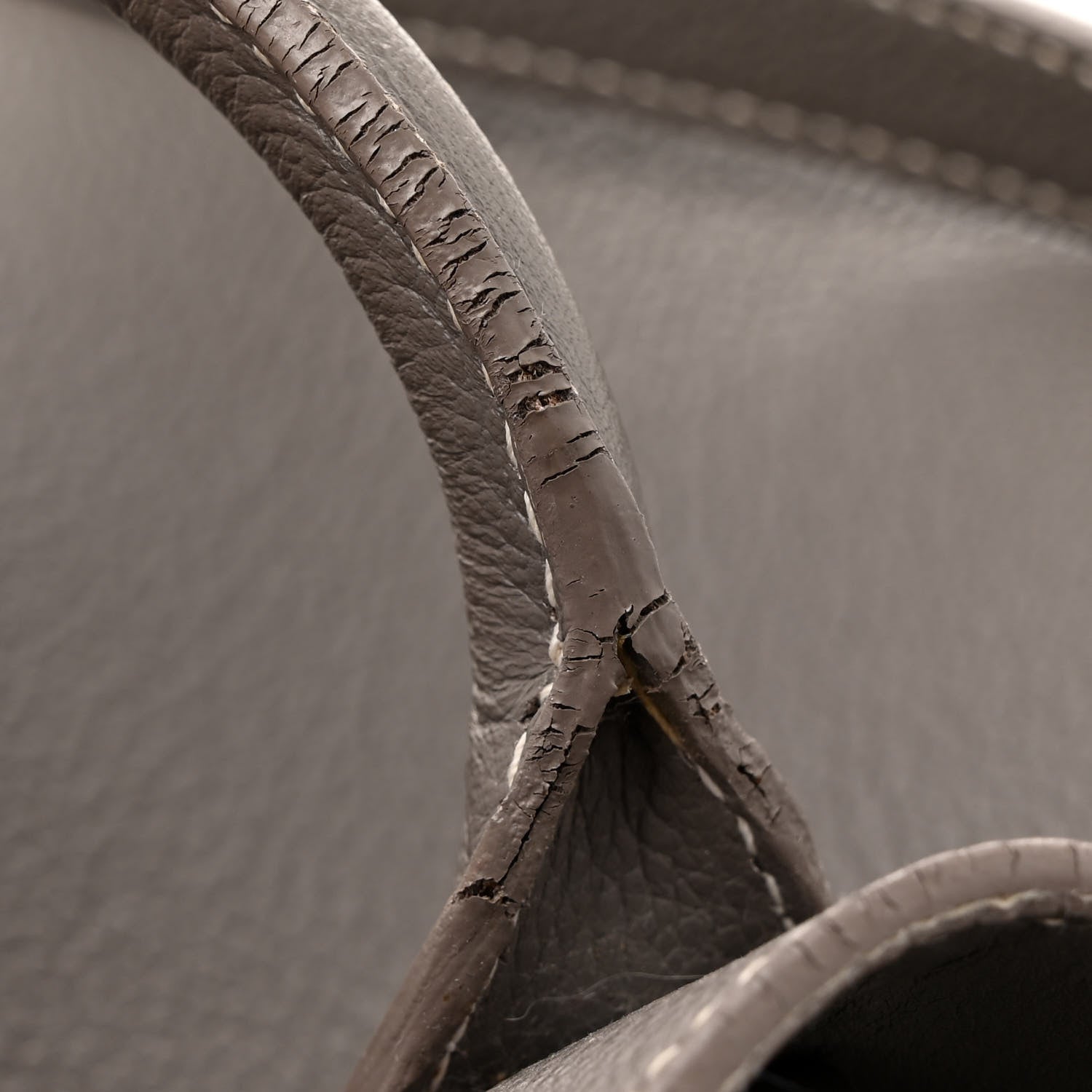 Saint Laurent Grained Calfskin Topstich Baby Sac De Jour Grey 16 of 20