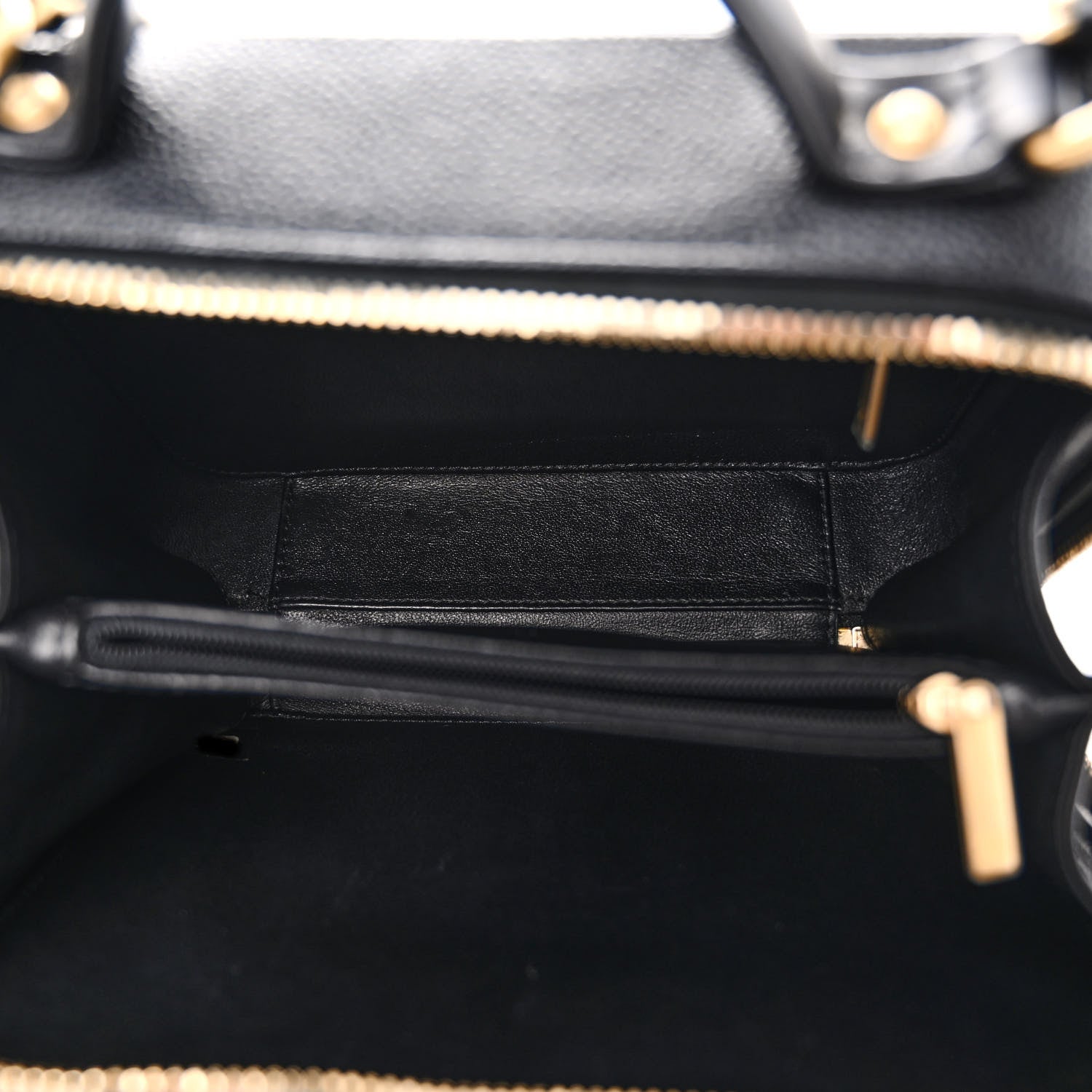 Chanel Caviar Quilted Medium CC Filigree Vanity Case Black 5 of 10