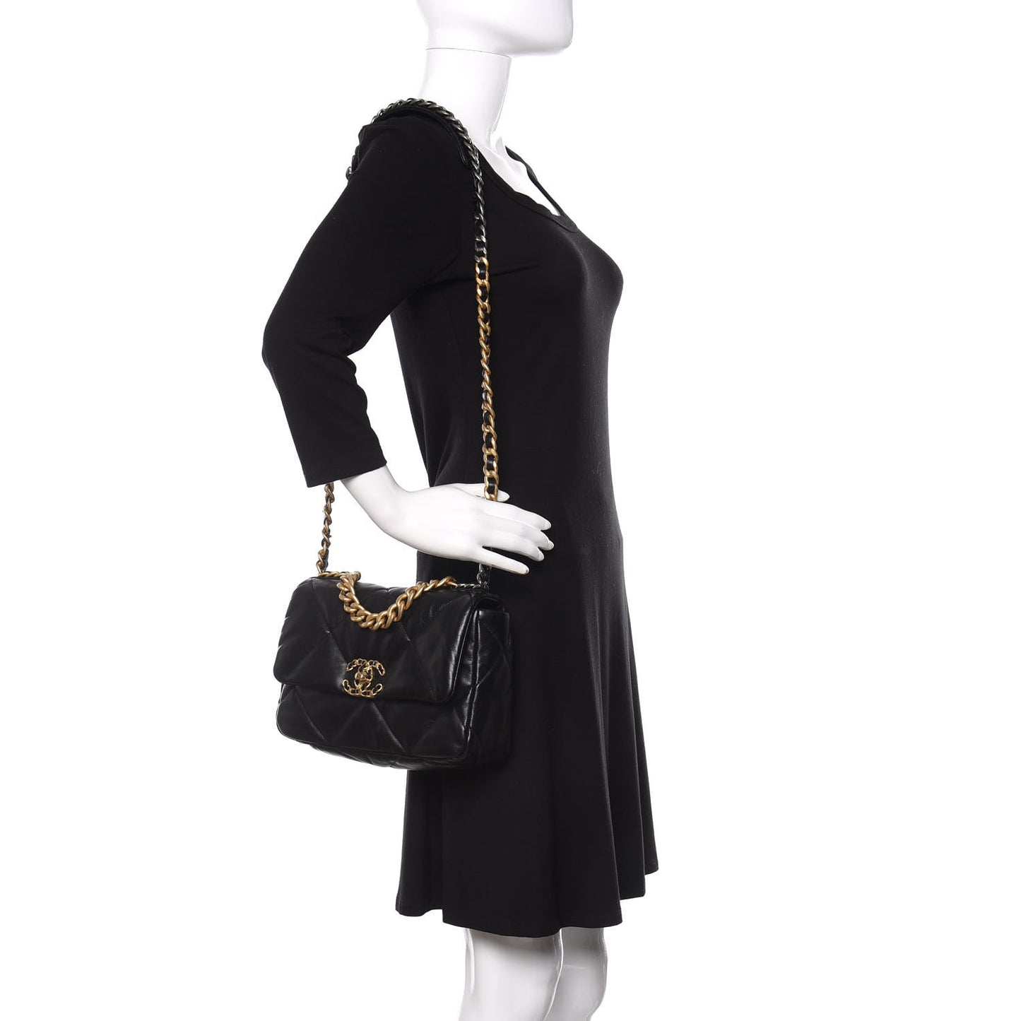Goatskin Quilted Medium 19 Flap Black
