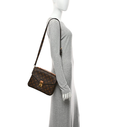 Louis Vuitton Monogram Pochette Metis 2 of 9