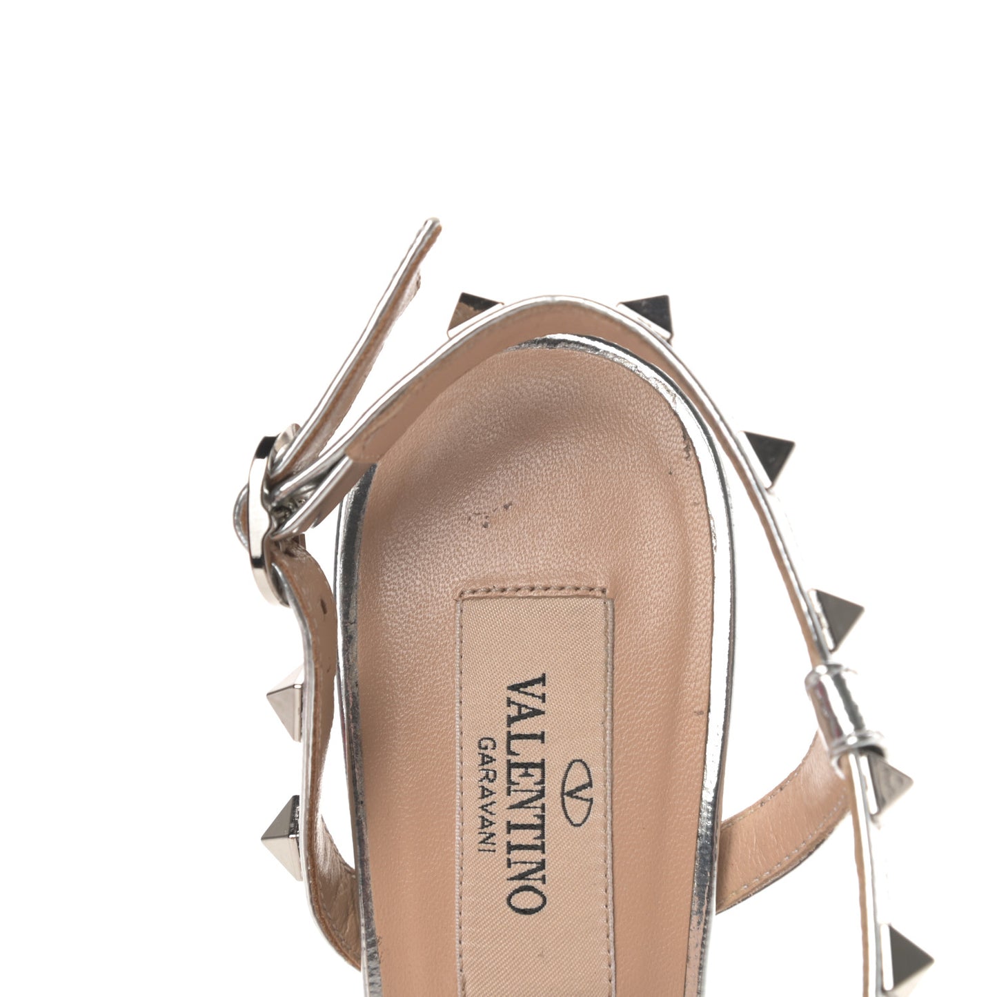 Metallic Pebbled Calfskin Rockstud Asymmetric 100mm Sandals 35.5 Silver