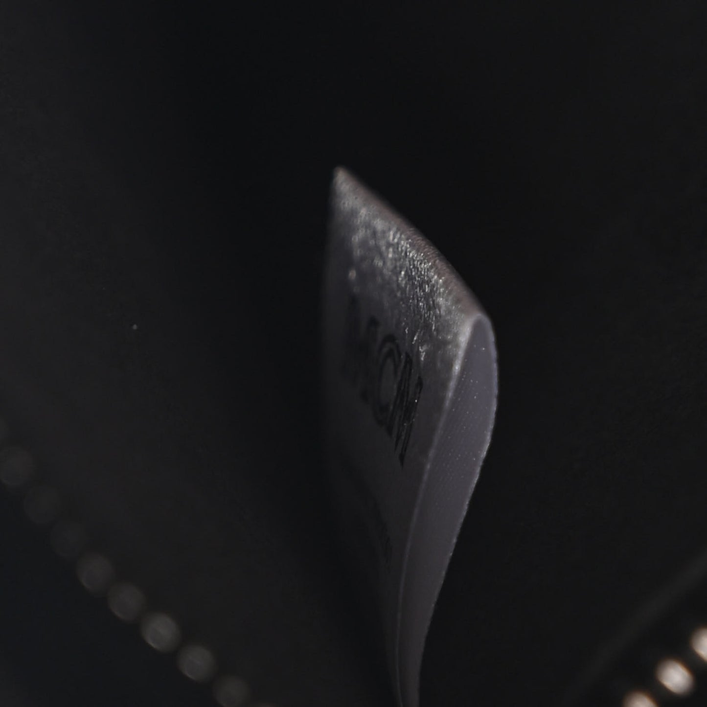 Grained Calfskin Visetos Medium Sarah Hobo Black