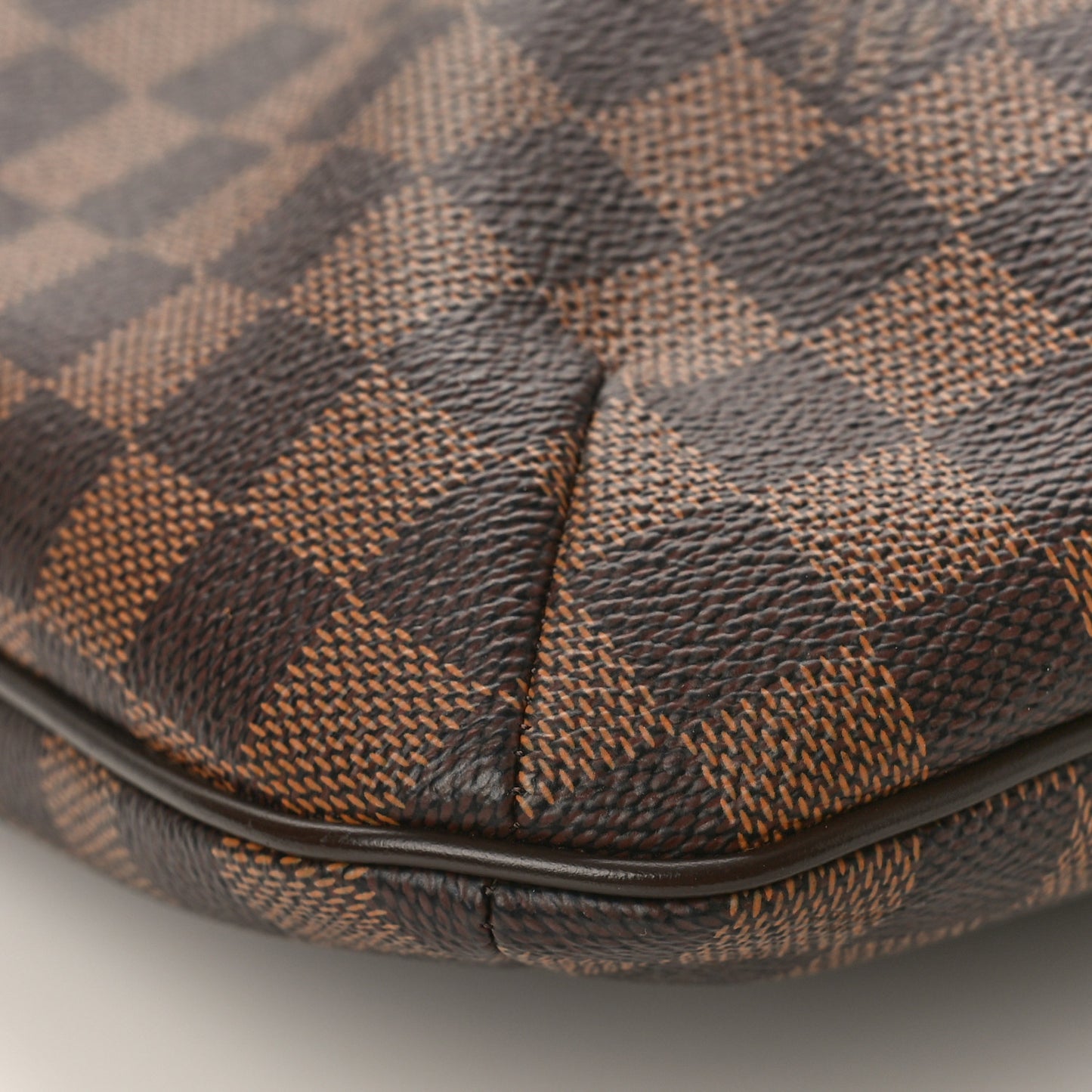 Damier Ebene Bloomsbury PM