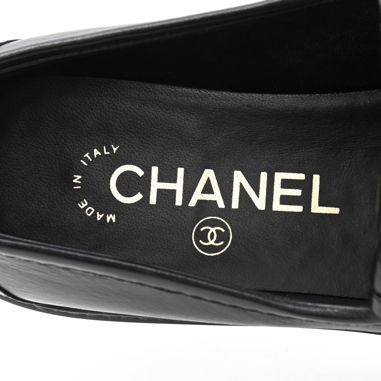 Lambskin Quilted CC Turnlock Loafers 37 Black