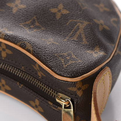 Louis Vuitton Monogram Croissant MM 10 of 16