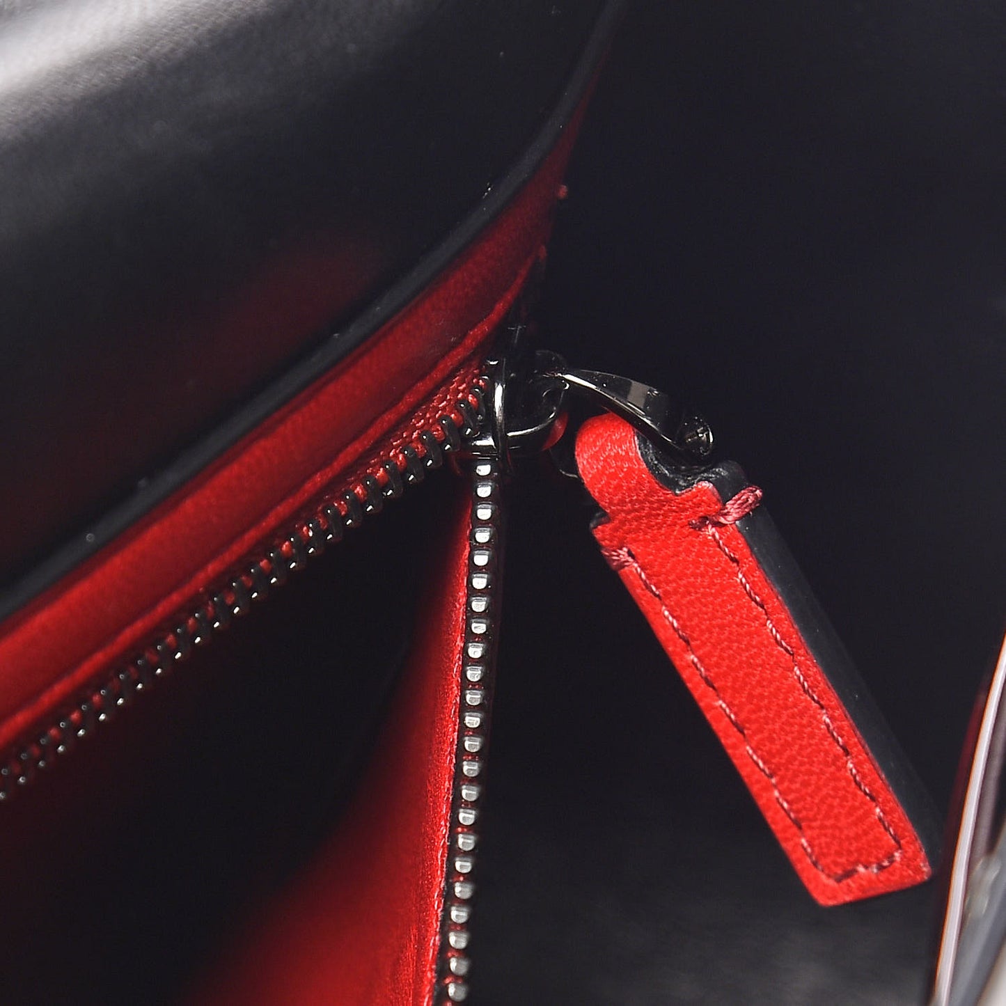 Metallic Patent Medium Rockstud Spike Shoulder Bag Rutenio