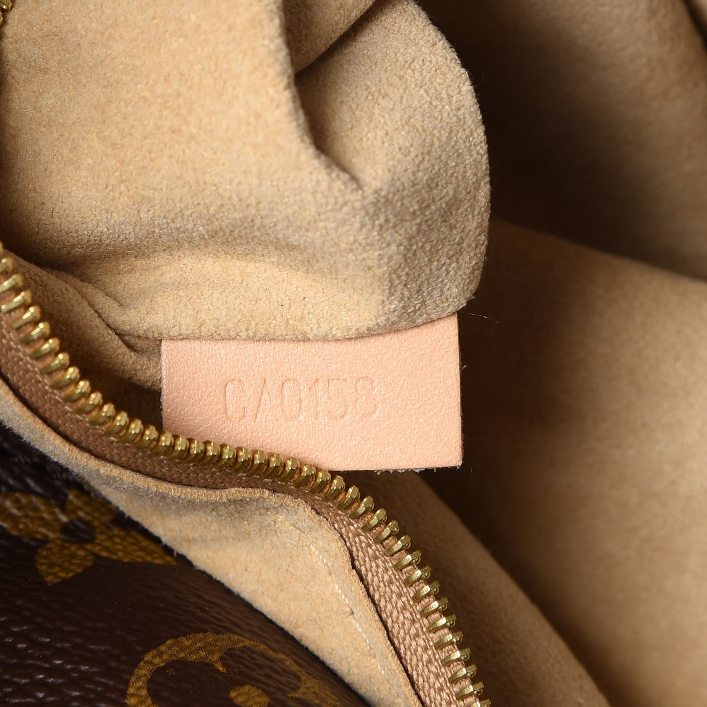 Monogram Artsy MM
