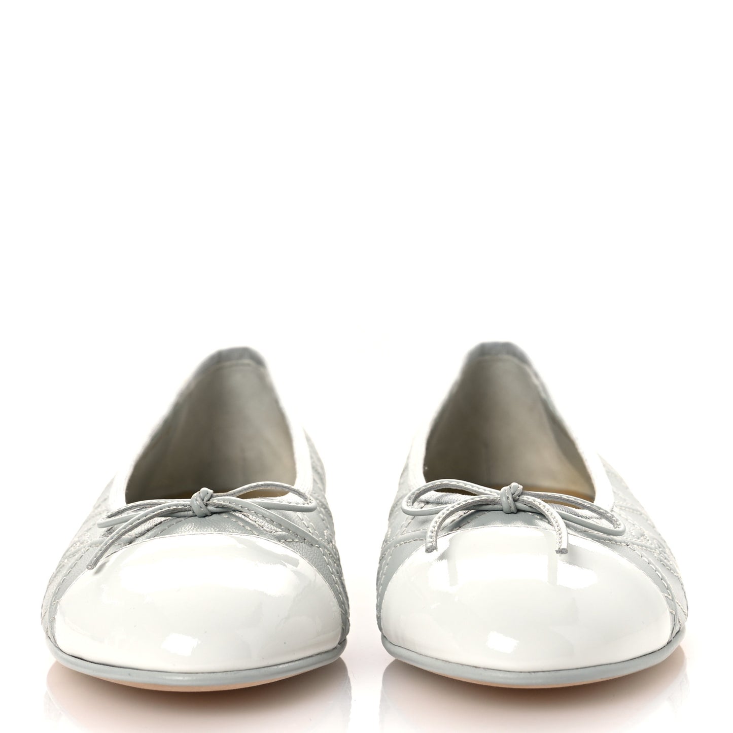 Lambskin Patent Double Stitched CC Cap Toe Ballerina Flats 40.5 Light Blue White