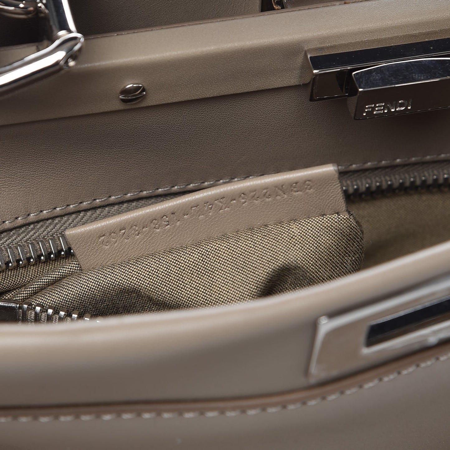 Vitello Morgan Shiny Nappa Medium Peekaboo Iconic Satchel Tortora