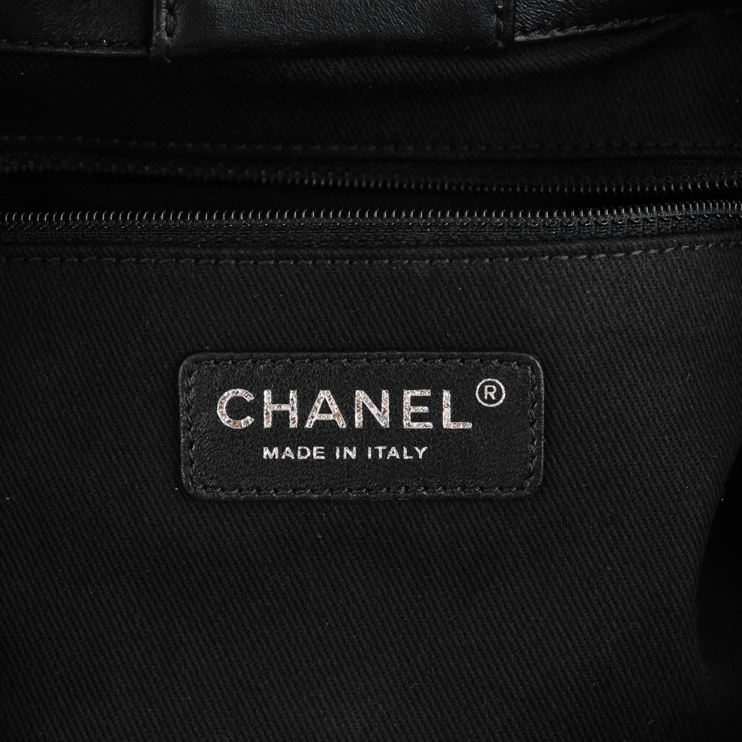 Caviar Quilted Medium CC Bucket Bag Dark Blue