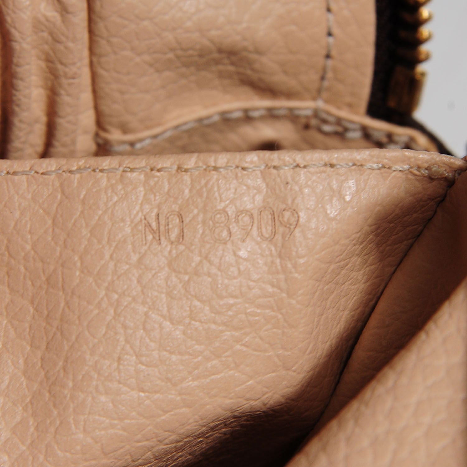 Louis Vuitton Monogram Trousse 28 8 of 8
