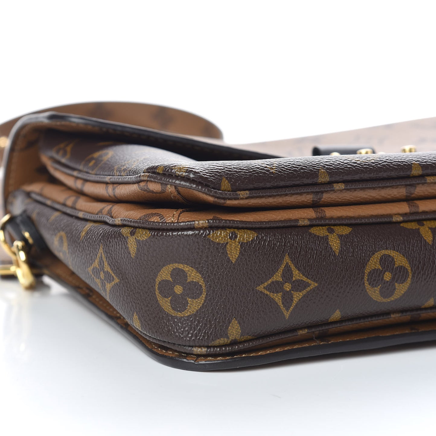 Reverse Monogram Pochette Metis