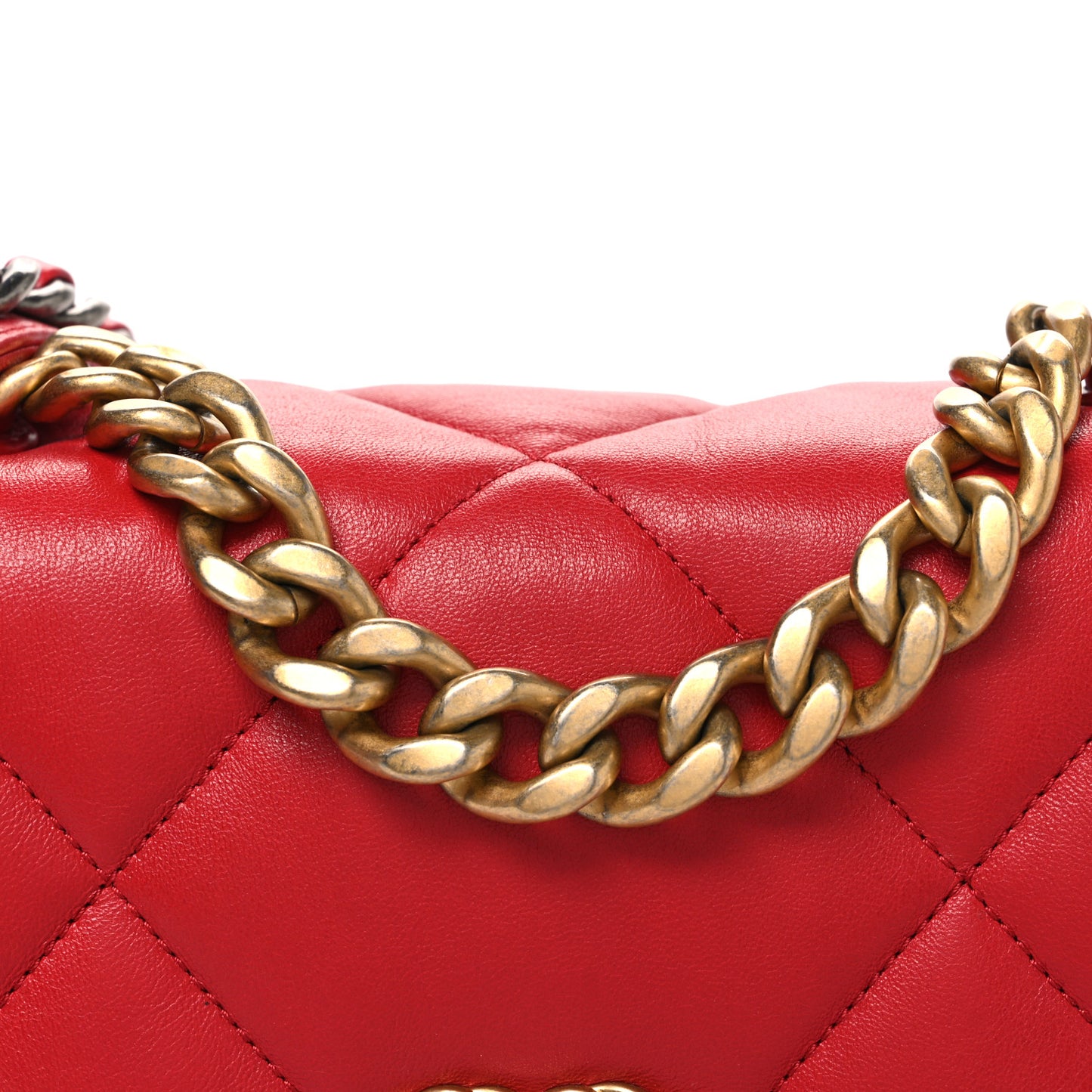 Lambskin Quilted Medium Chanel 19 Flap Red