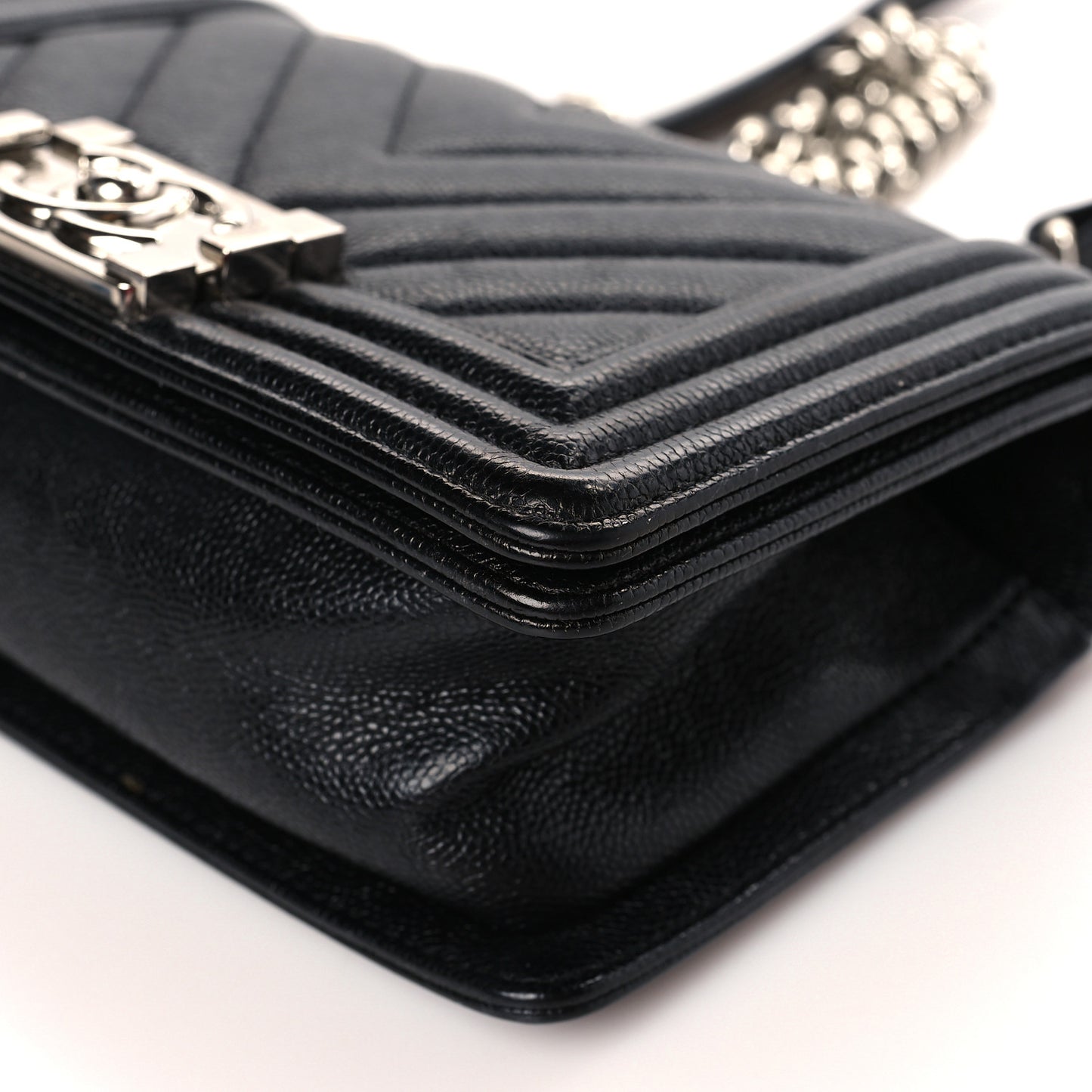 Caviar Chevron Quilted Small Boy Flap Black