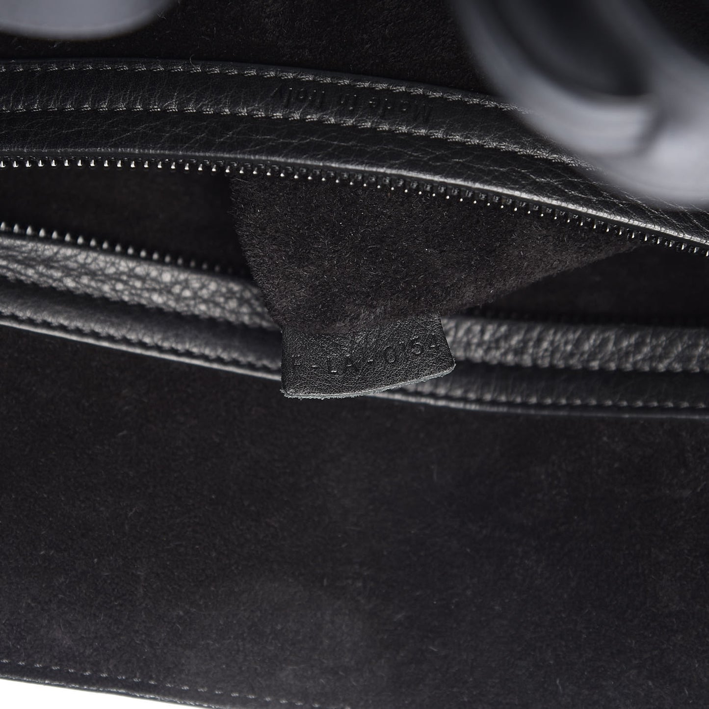 Supple Calfskin Medium Phantom Luggage Black