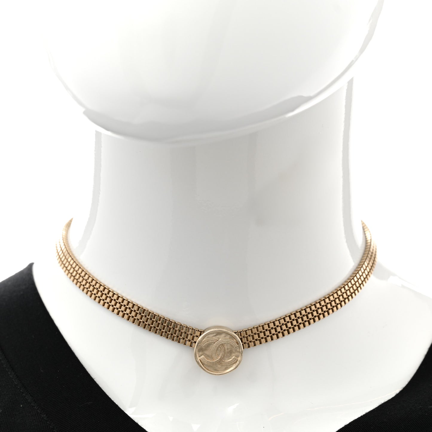 Metal Chain Link CC Medallion Choker Necklace Gold