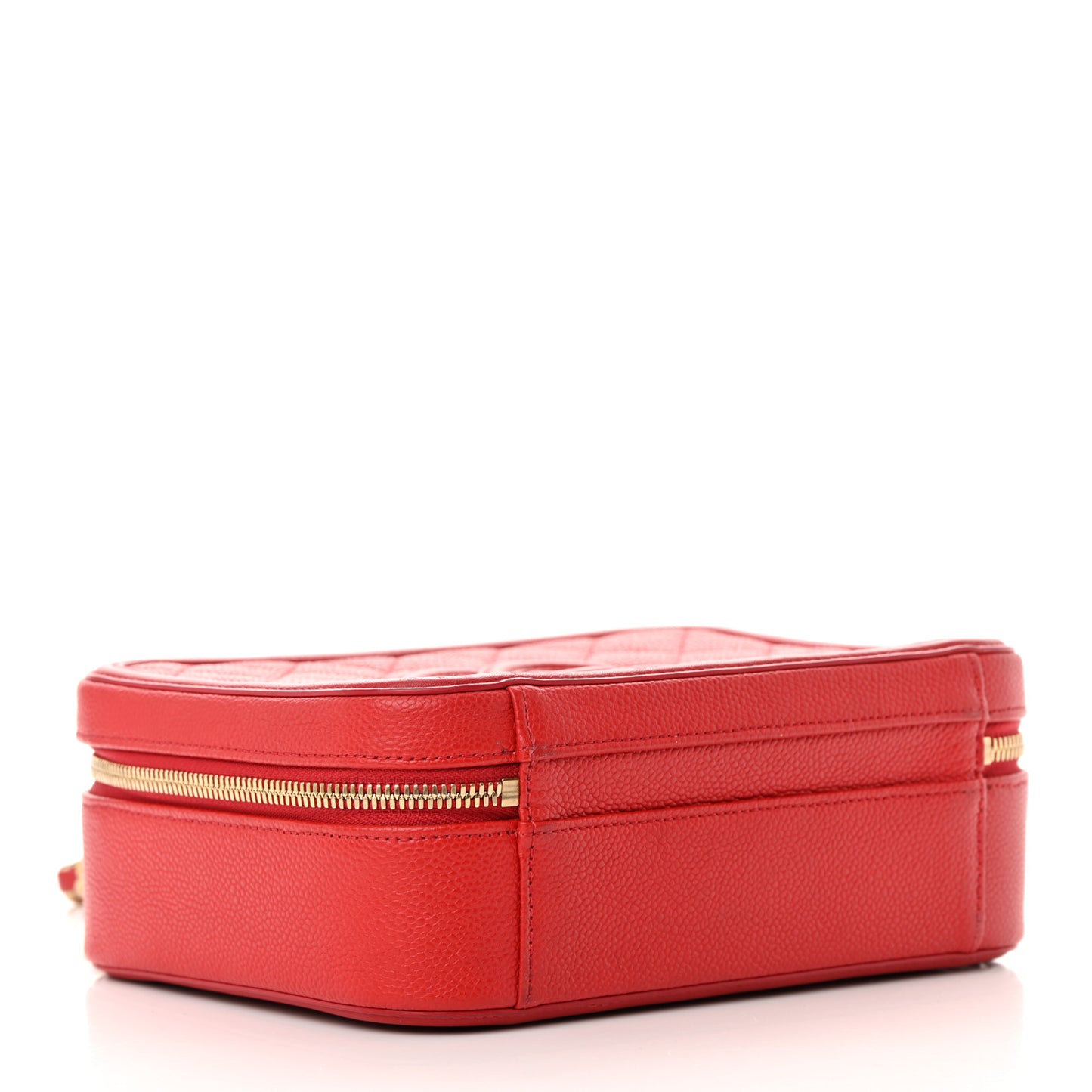Caviar Quilted Medium CC Filigree Vanity Case Red