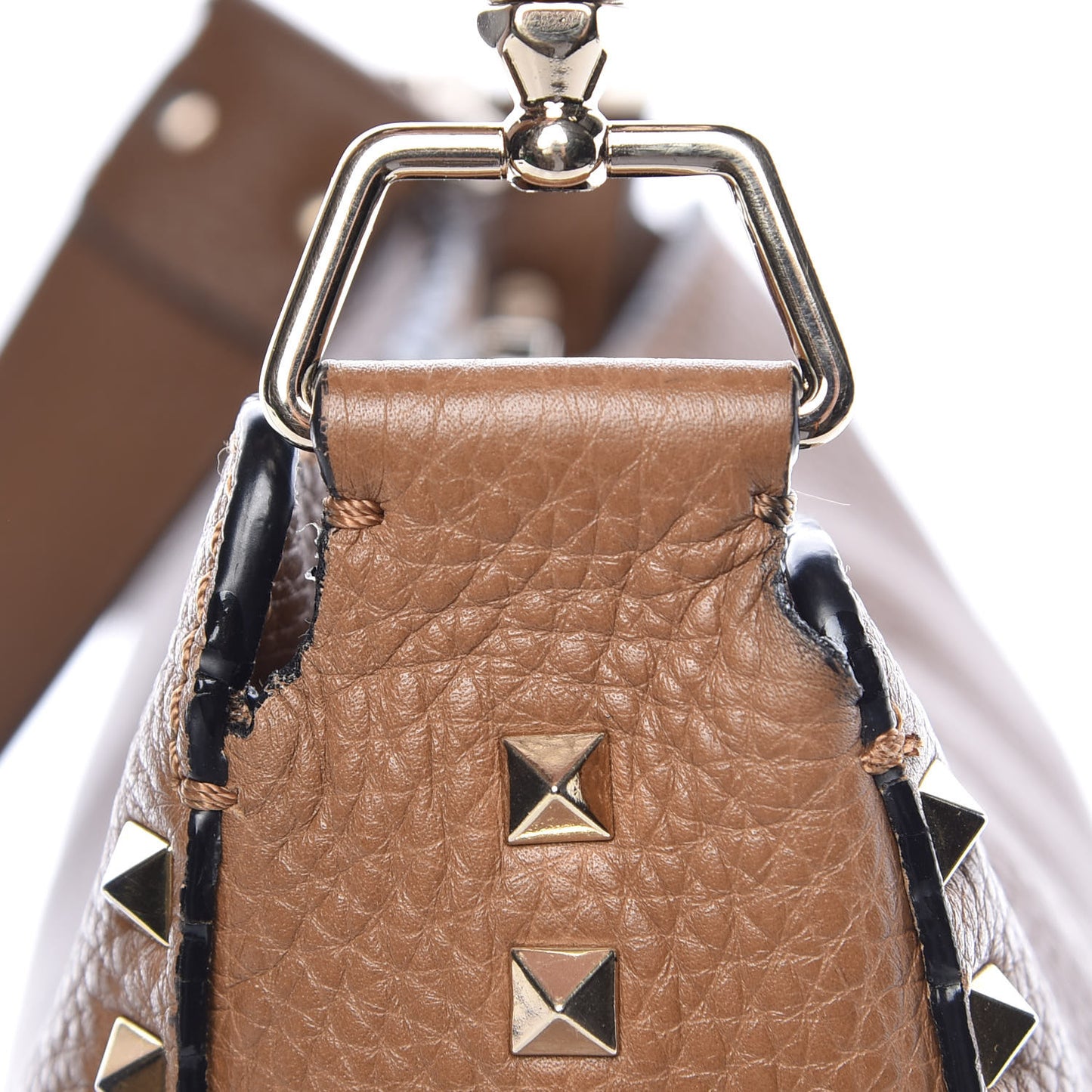 Pebbled Calfskin Small Rockstud Flip-Lock Messenger Bag Light Cuir