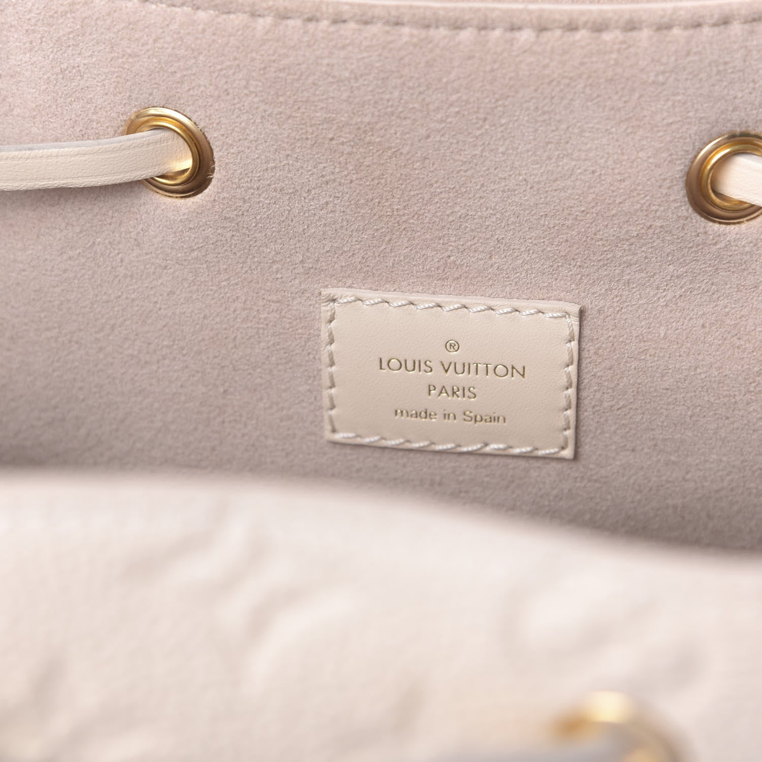 Louis Vuitton Empreinte Montsouris PM Creme 7 of 14