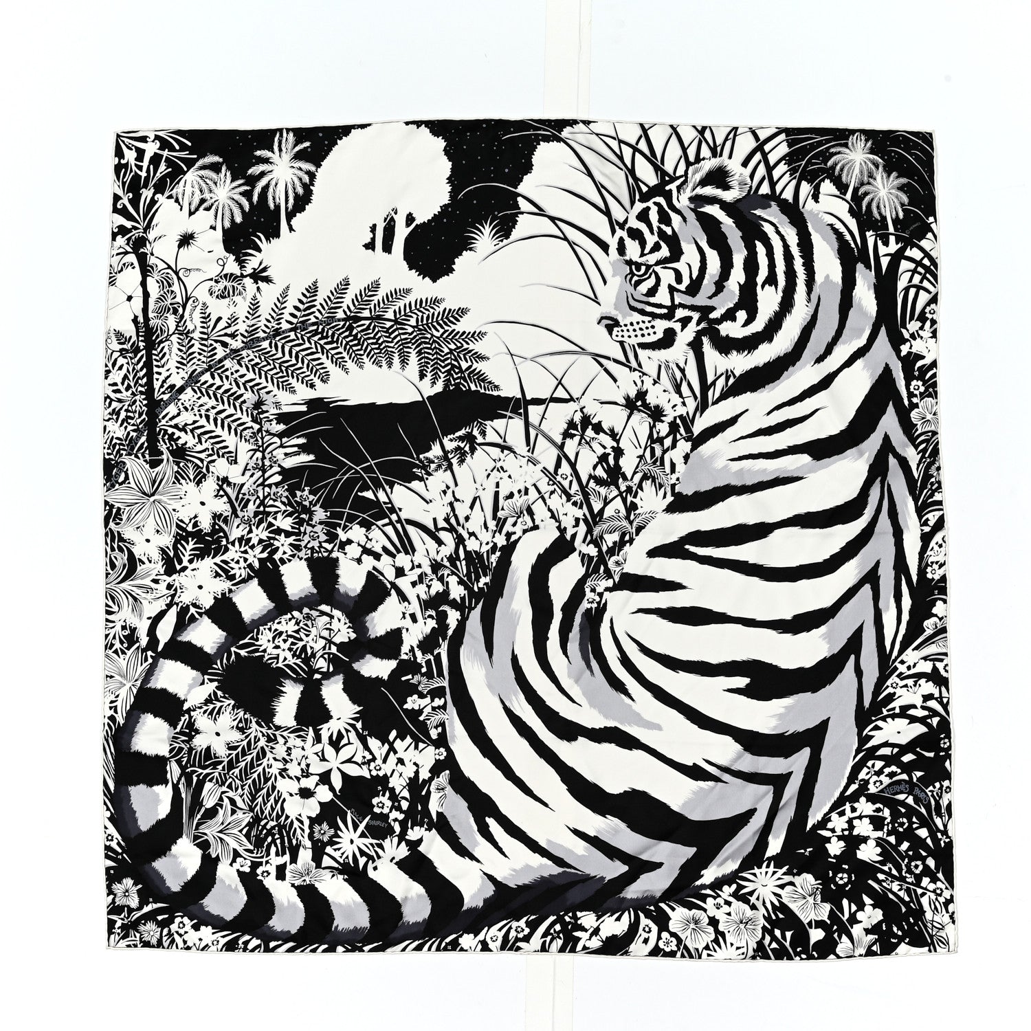 Hermes Silk Tyger Tyger Scarf 90 Noir Blanc Gris 1 of 6