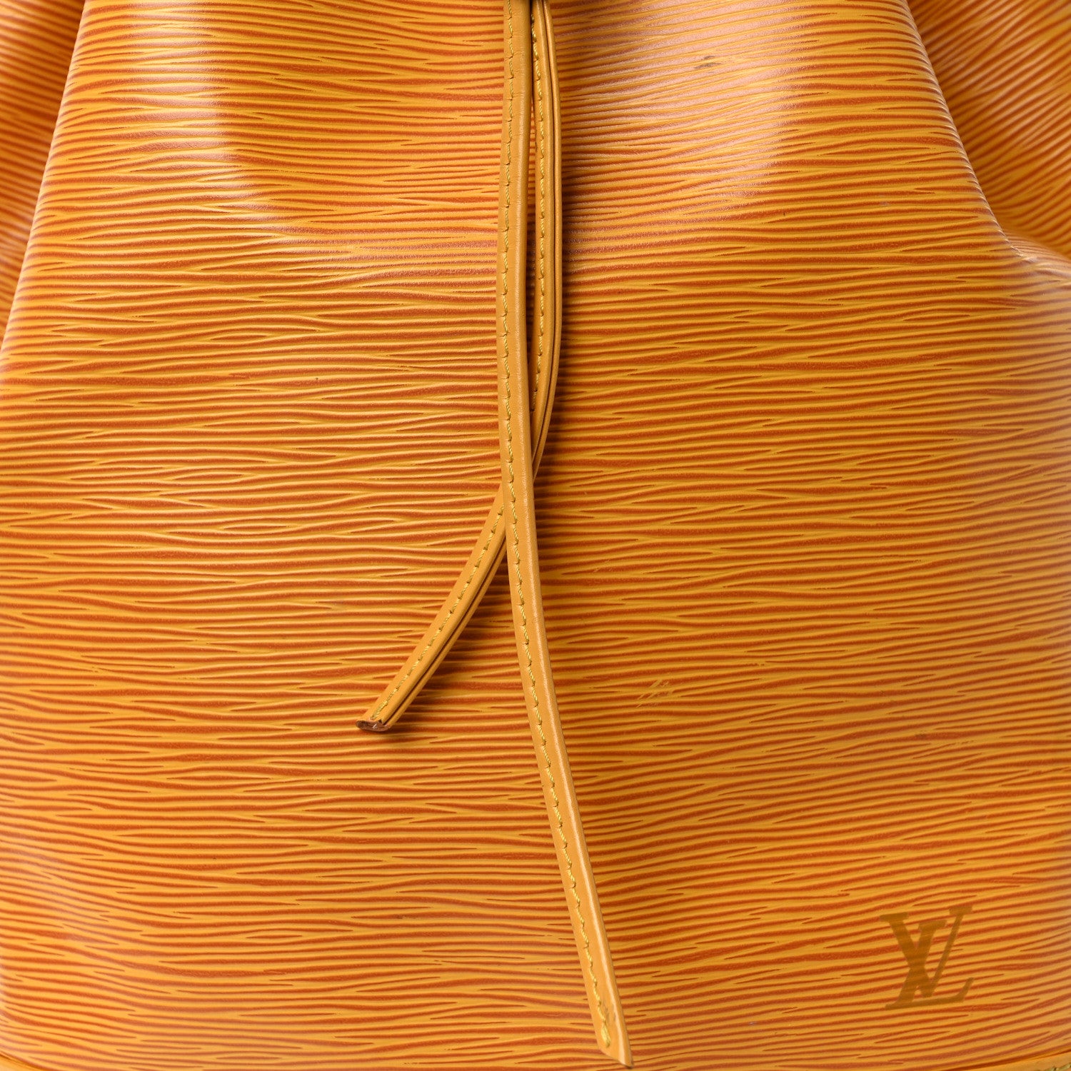 Louis Vuitton Epi Noe Tassil 7 of 14