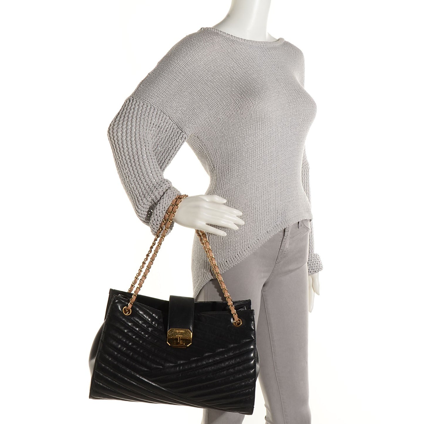 Calfskin Chevron Large Gabrielle Tote Black