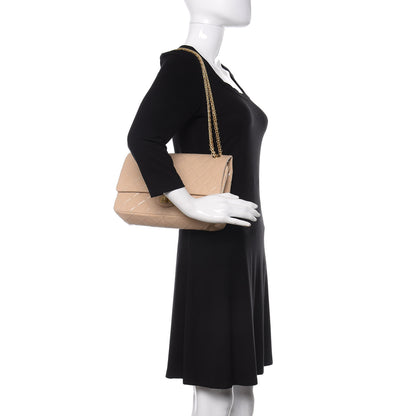 Chanel Distressed Patent Quilted 2.55 Reissue 226 Flap Beige 2 of 12