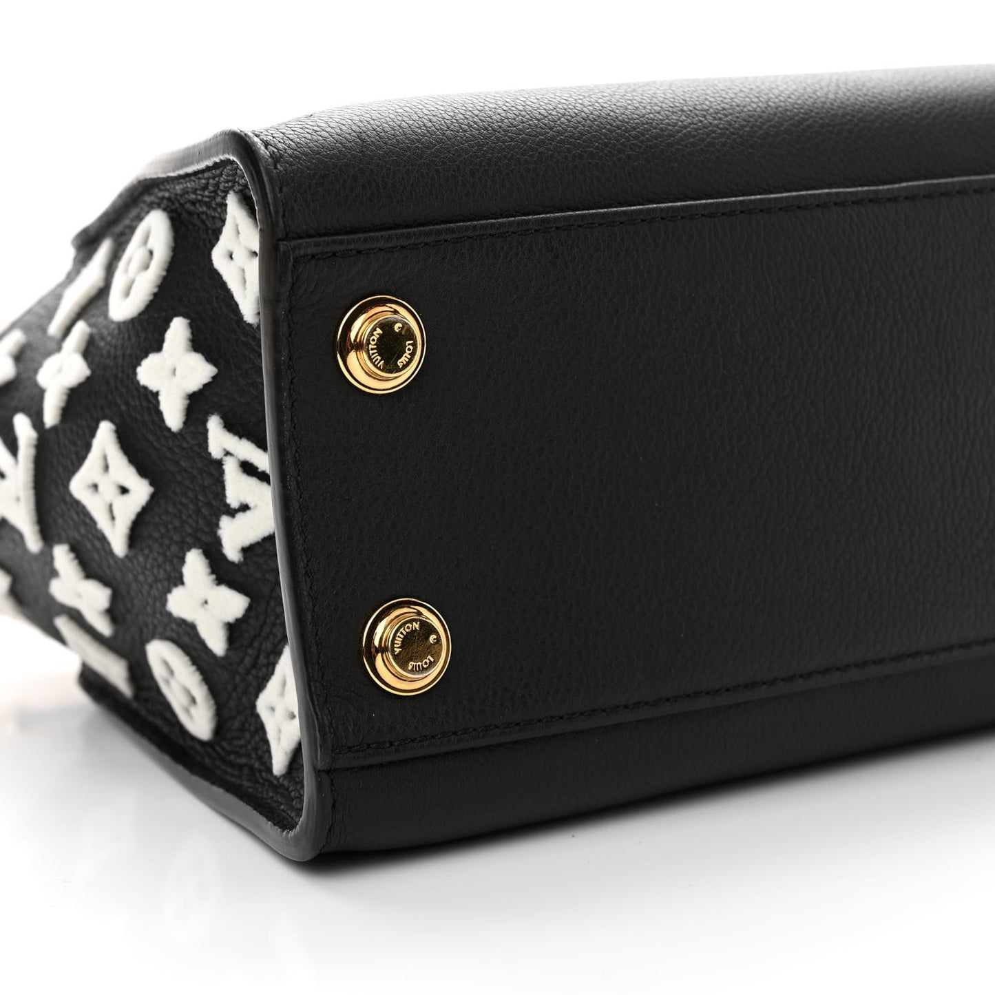 Grained Calfskin Shearling On My Side PM Black