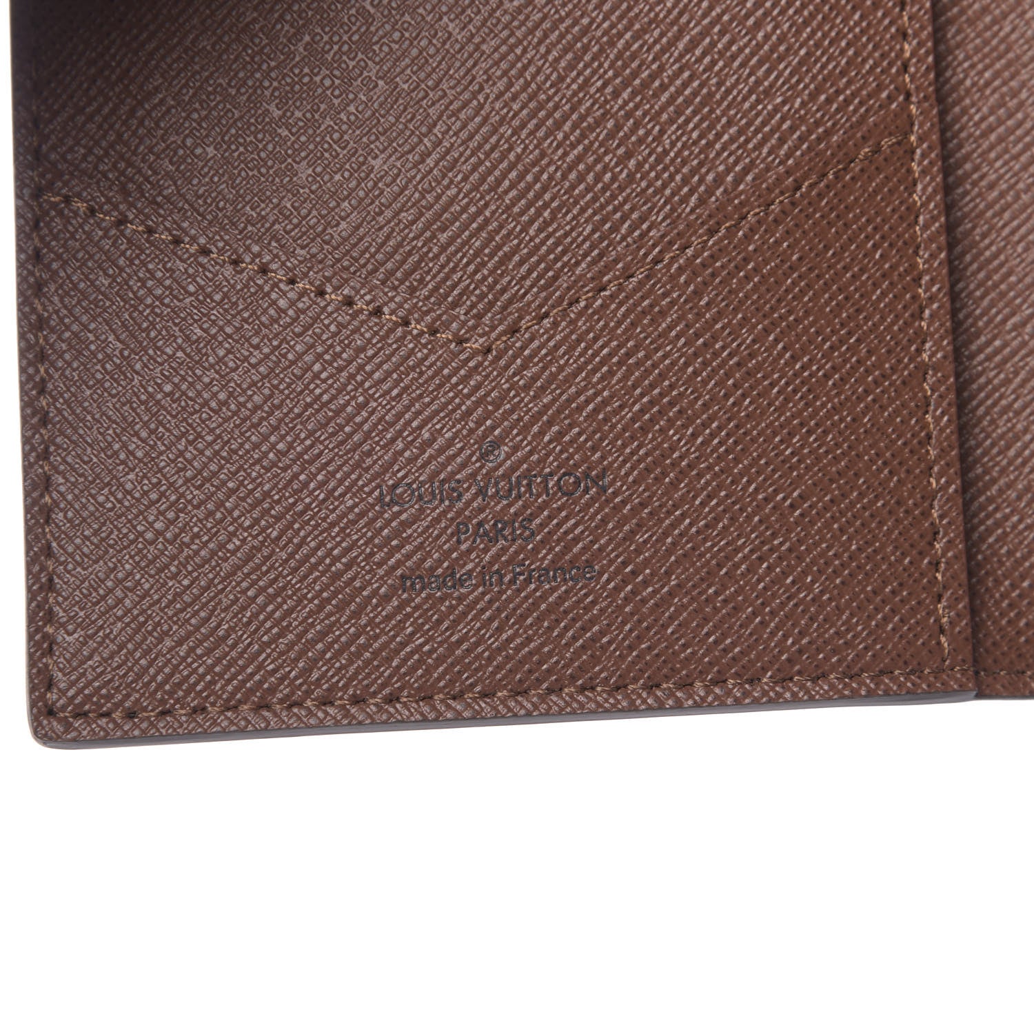 Louis Vuitton Monogram Passport Cover 6 of 6