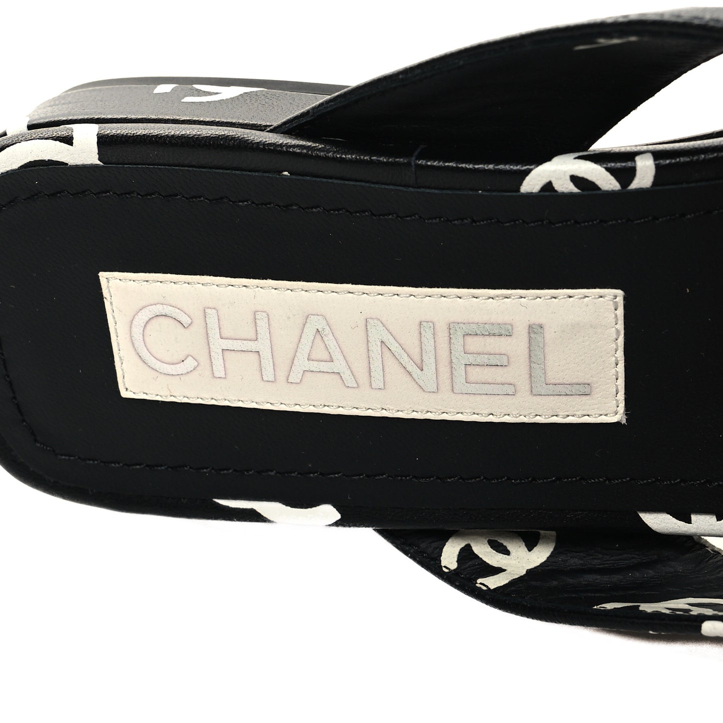 Lambskin Printed CC Thong Sandals 38 Black White