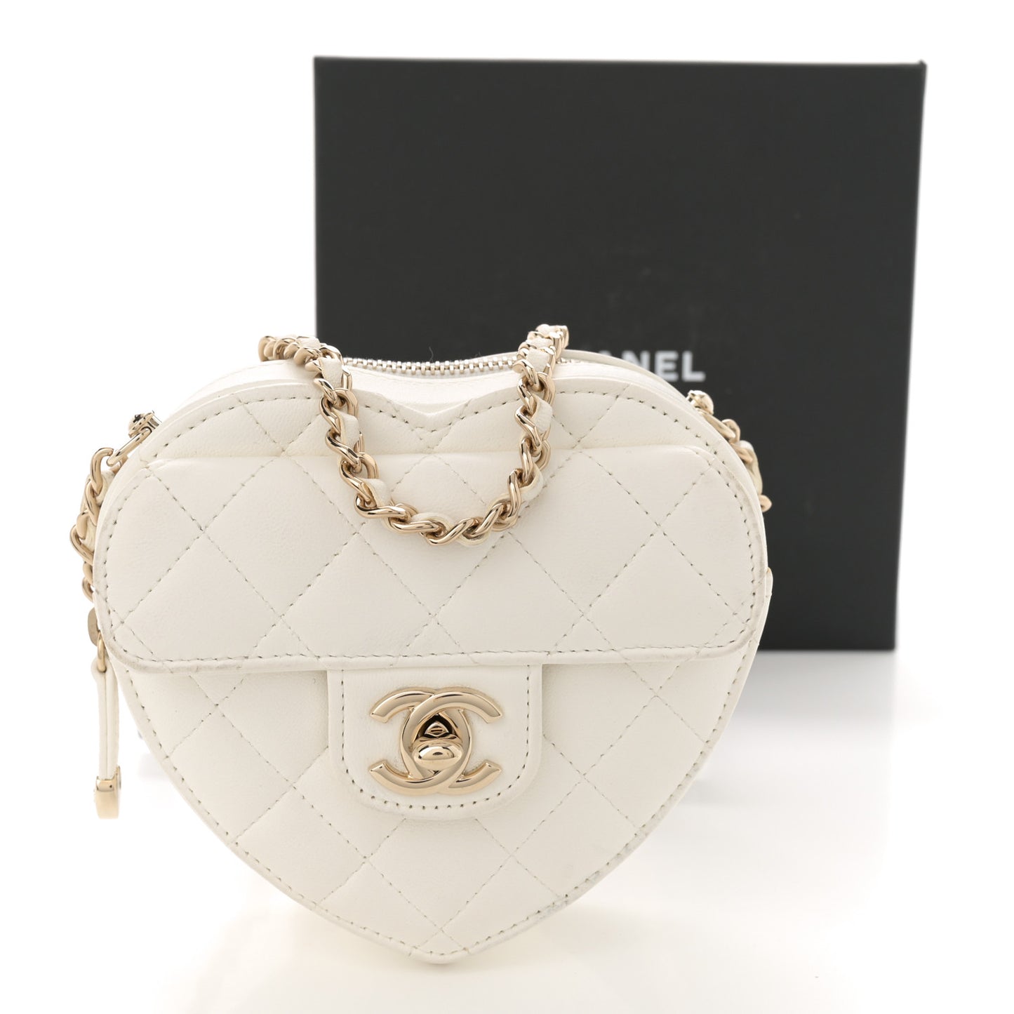 Lambskin Quilted CC In Love Heart Clutch With Chain White