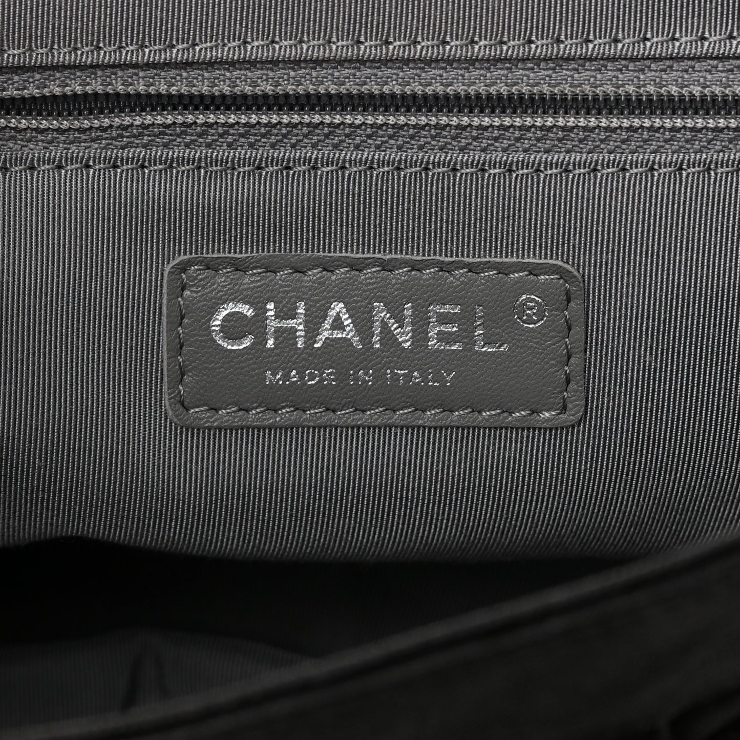 Washed Lambskin Quilted Medium Chain Around Messenger Black