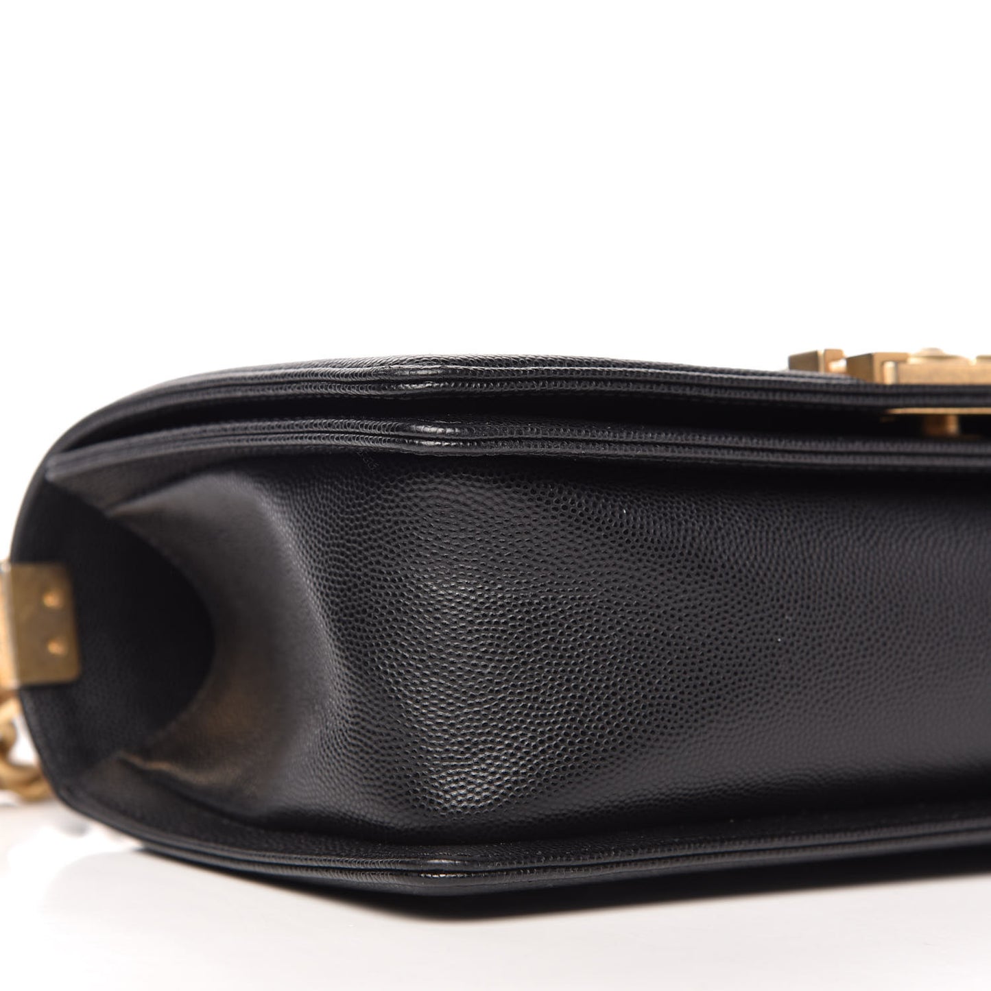 Caviar Quilted Medium Boy Flap Black