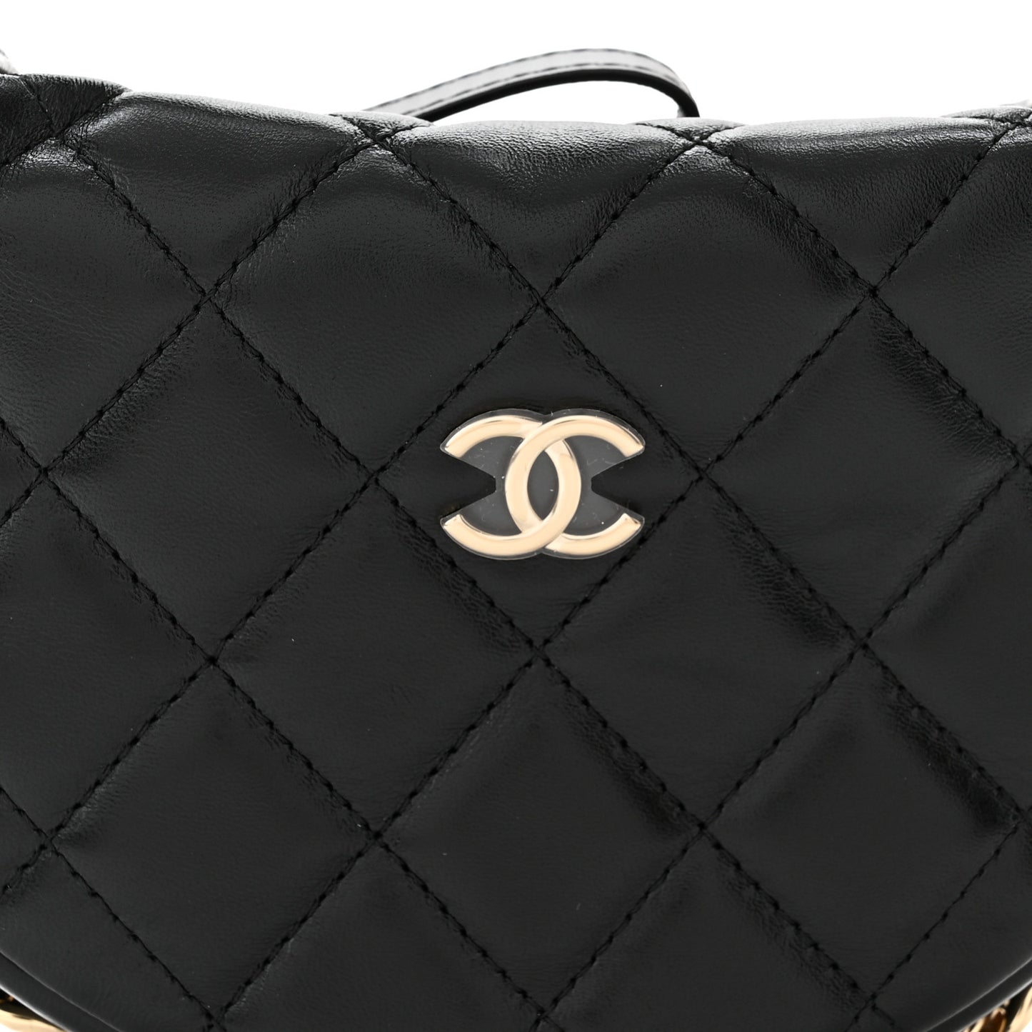 Quilted Chain Around Pouch Black