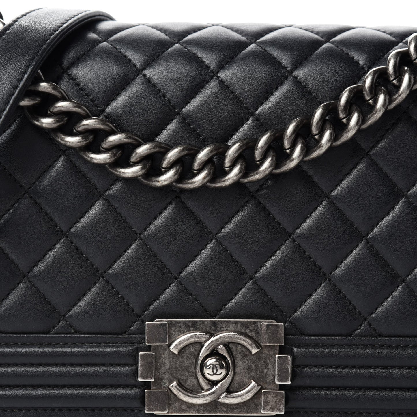 Lambskin Quilted Medium Boy Flap Black