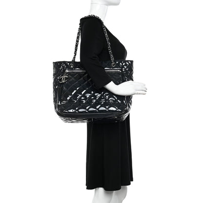 Chanel Patent Quilted Chic and Glitter Large Tote Black 2 of 9
