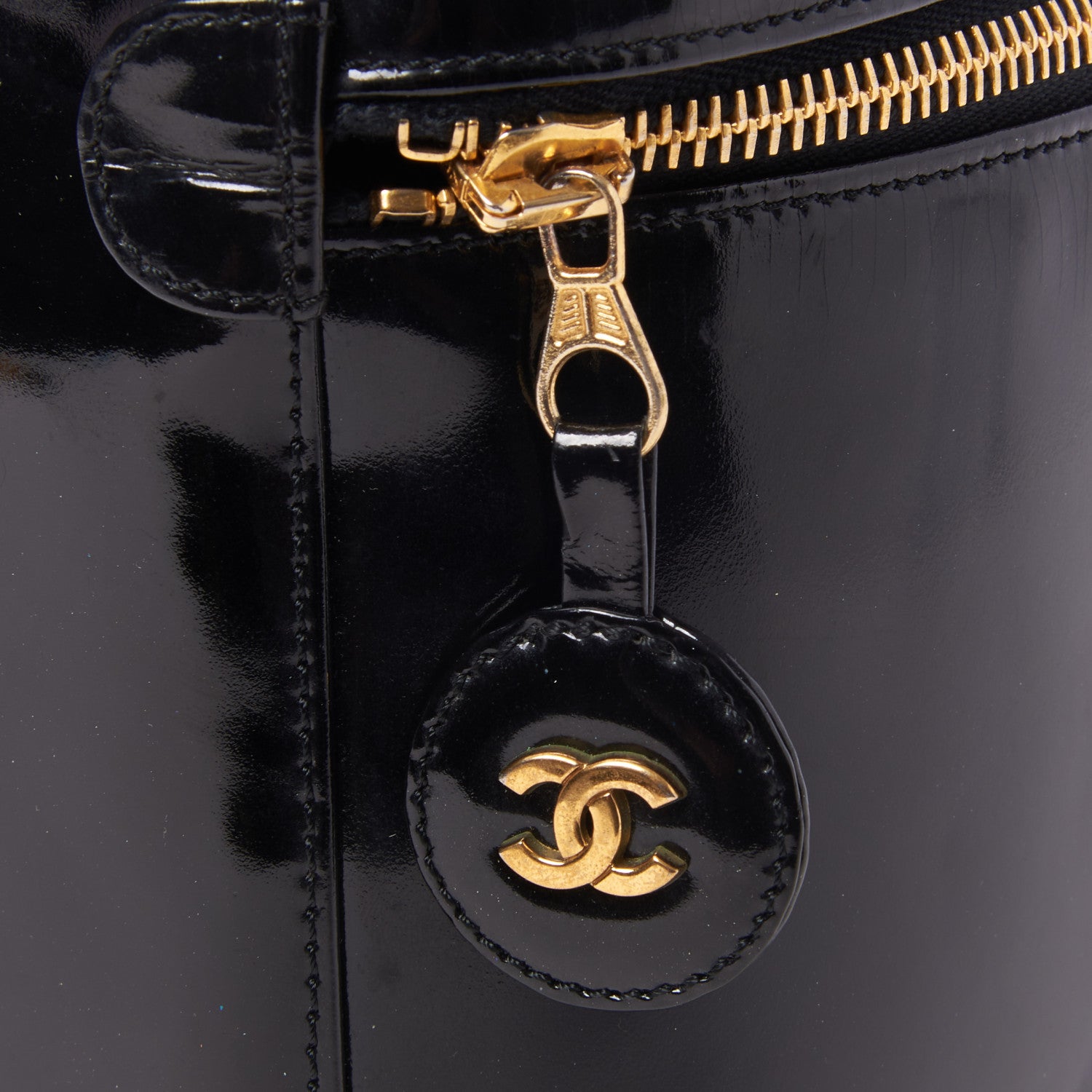 Chanel Patent Vanity Cosmetic Case Black 6 of 9