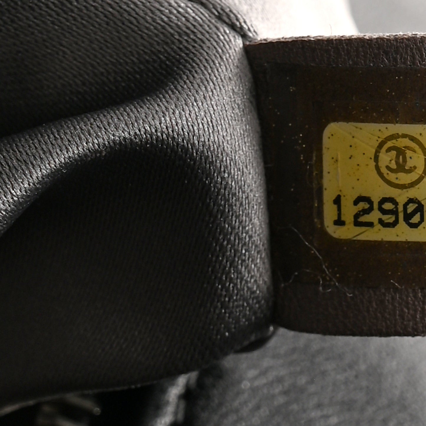 Calfskin Bubble Quilt Bowler Black