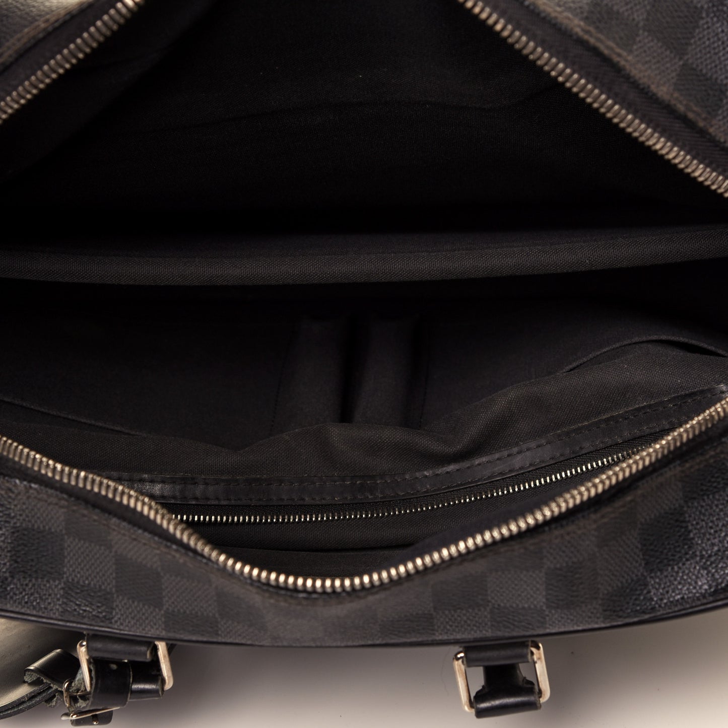 Damier Graphite Porte-Documents Voyage GM