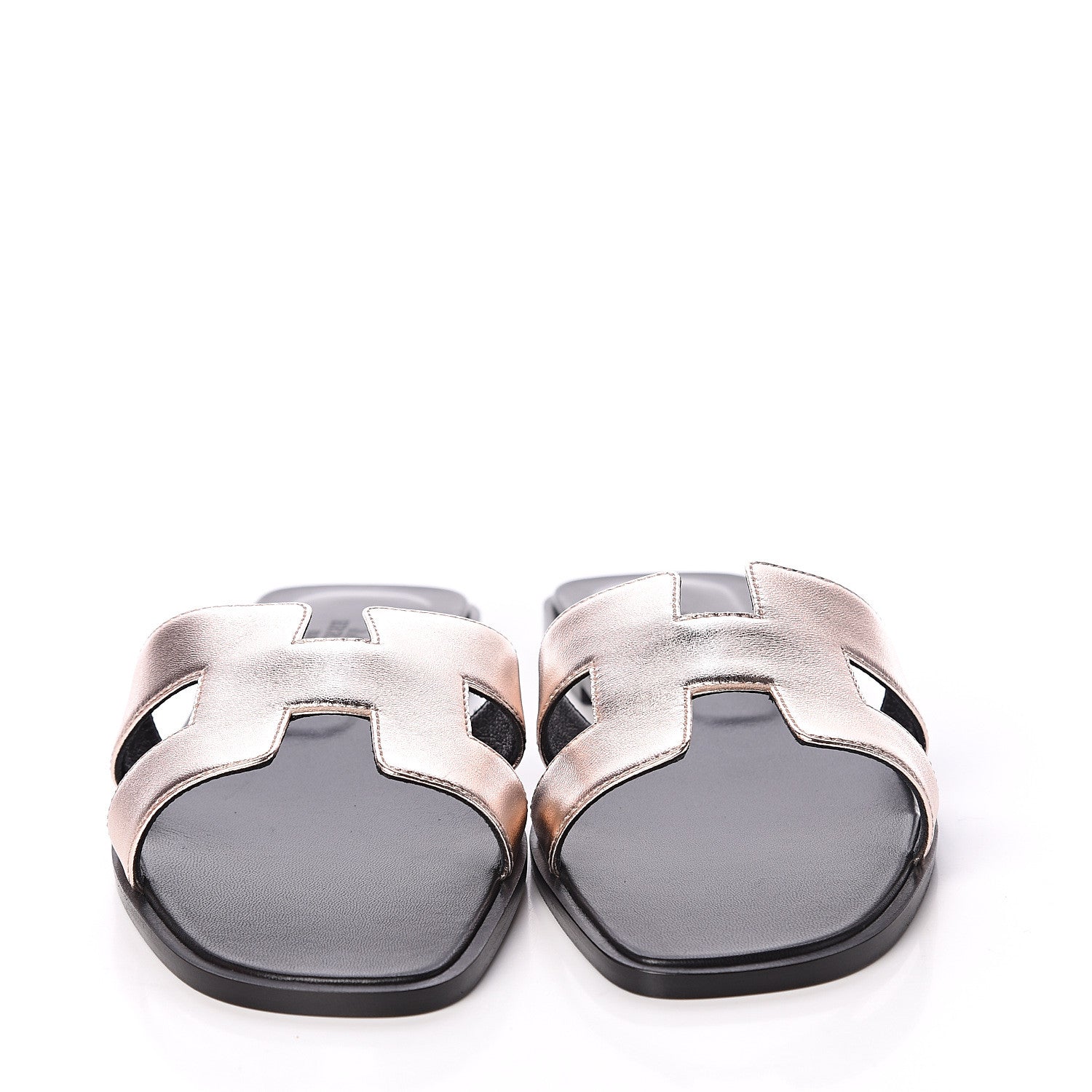 Hermes Metallic Nappa Oran Sandals 40 Or Vieilli 2 of 7