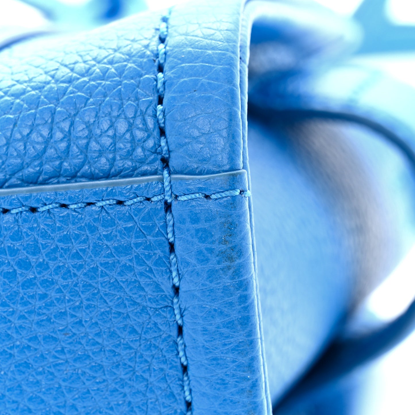 Grained Calfskin Micro The Tote Bag Scuba Pool