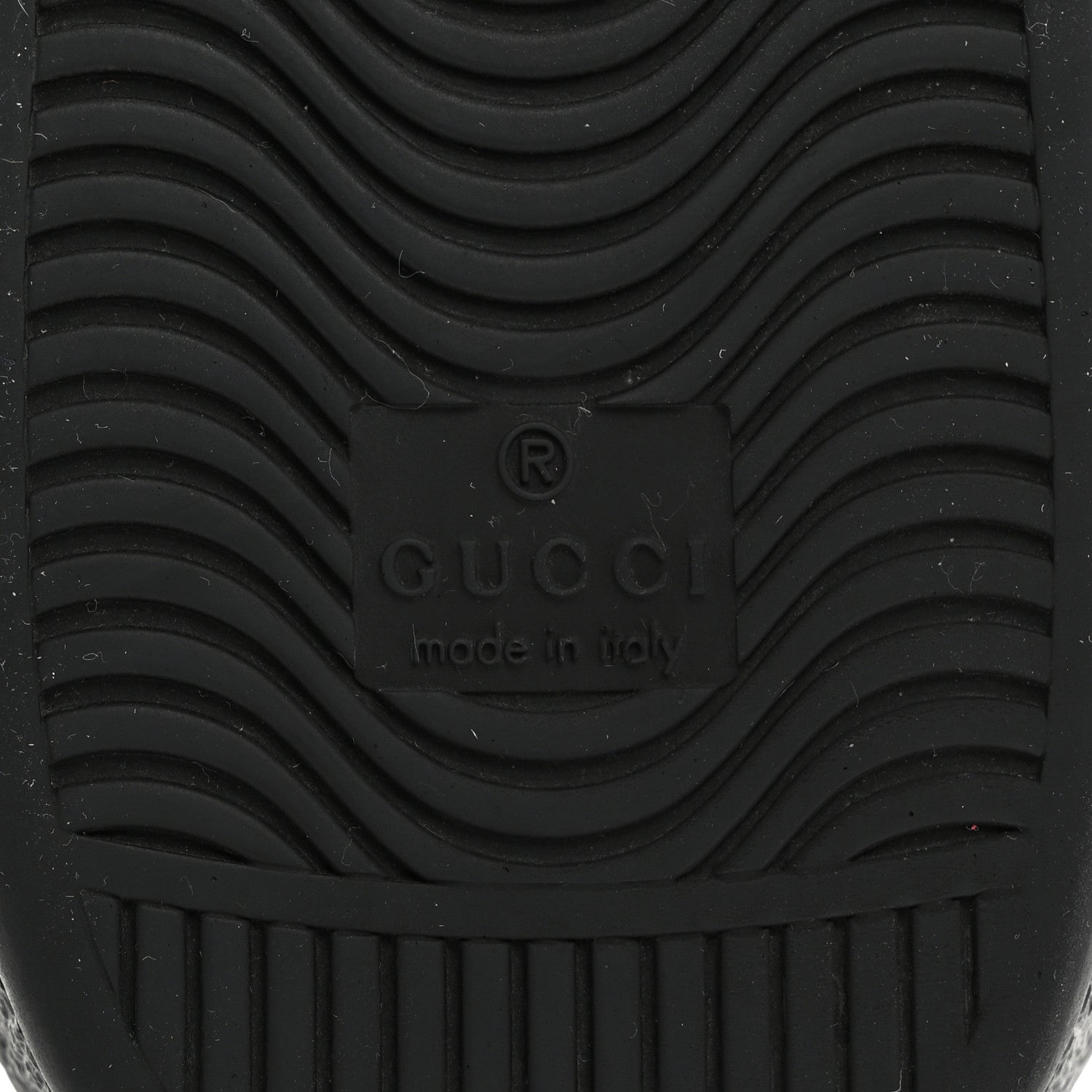 Gucci Miro Soft Calfskin Laminated Ayers Web Bee Embroidered Mens Ace Sneakers 9.5 Black Red Flame Night 8 of 8