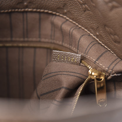 Louis Vuitton Empreinte Artsy MM Ombre 7 of 11