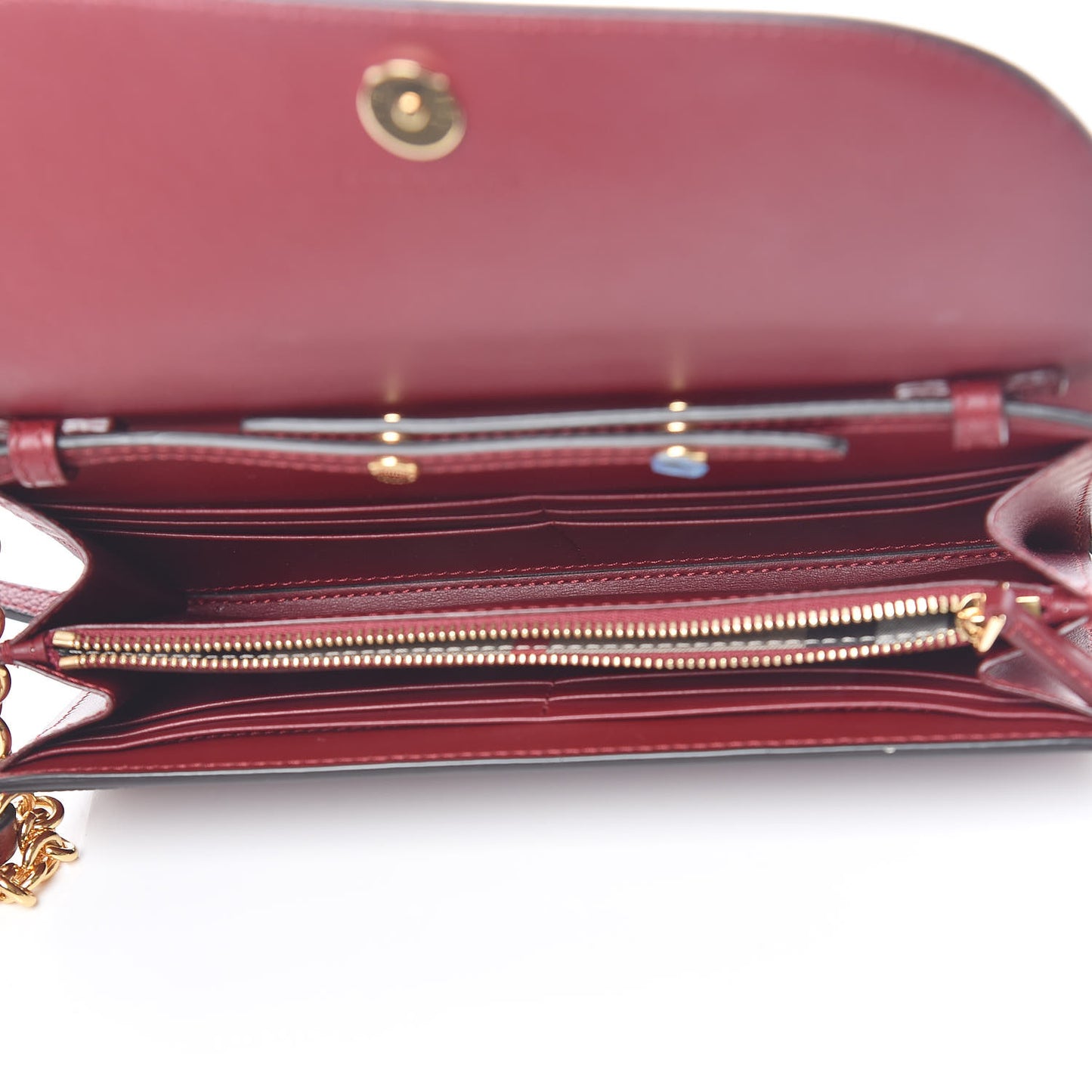 Grainy Calfskin Henley Wallet On Chain Burgundy