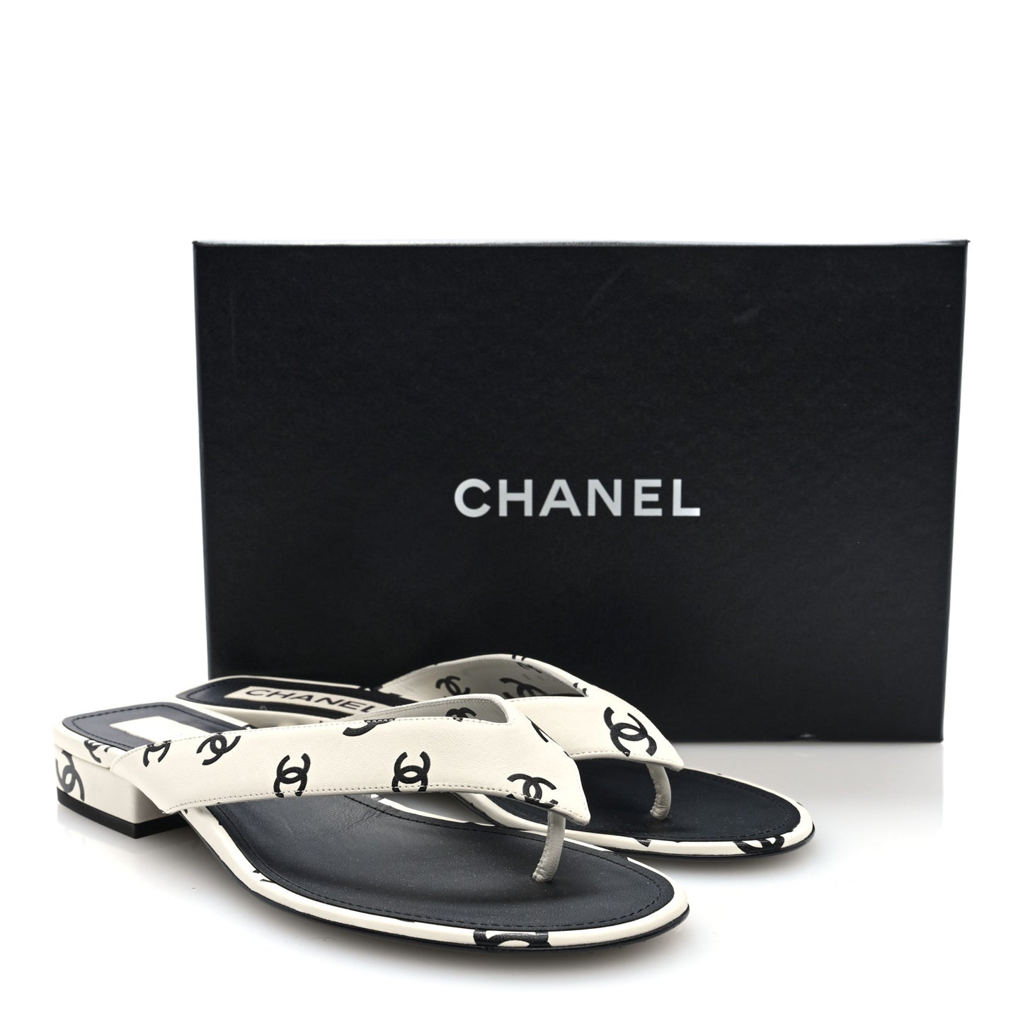 Lambskin Printed CC Thong Sandals 40 White Black