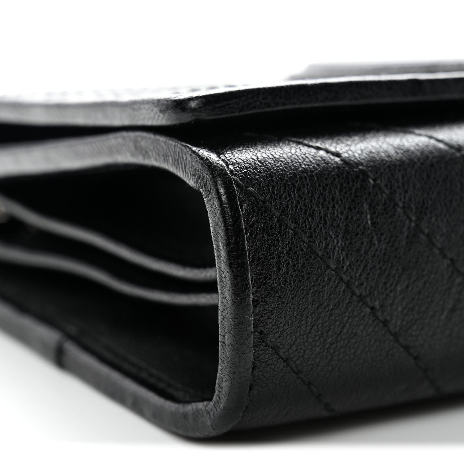 Gucci Sakai Be Green Calfskin Diagonal Stitched Blondie Wallet on Chain Black 24 of 34