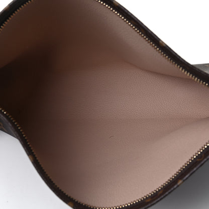Louis Vuitton Monogram Toiletry Pouch 26 4 of 4