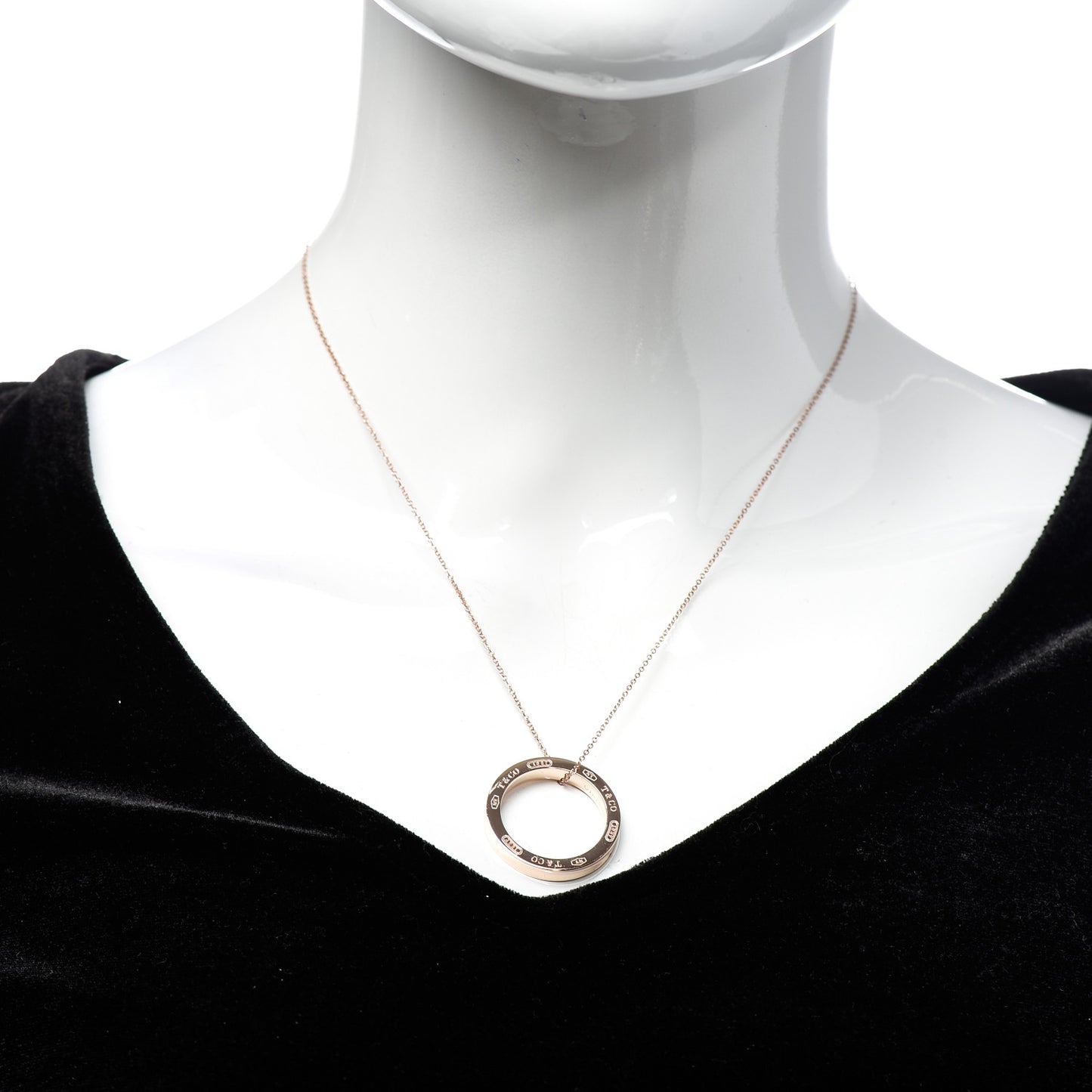 Rubedo 1837 Circle Pendant Necklace